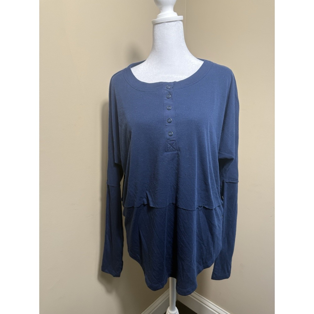 Free People Movement Twice As Nice Henley Size M SKU 0195